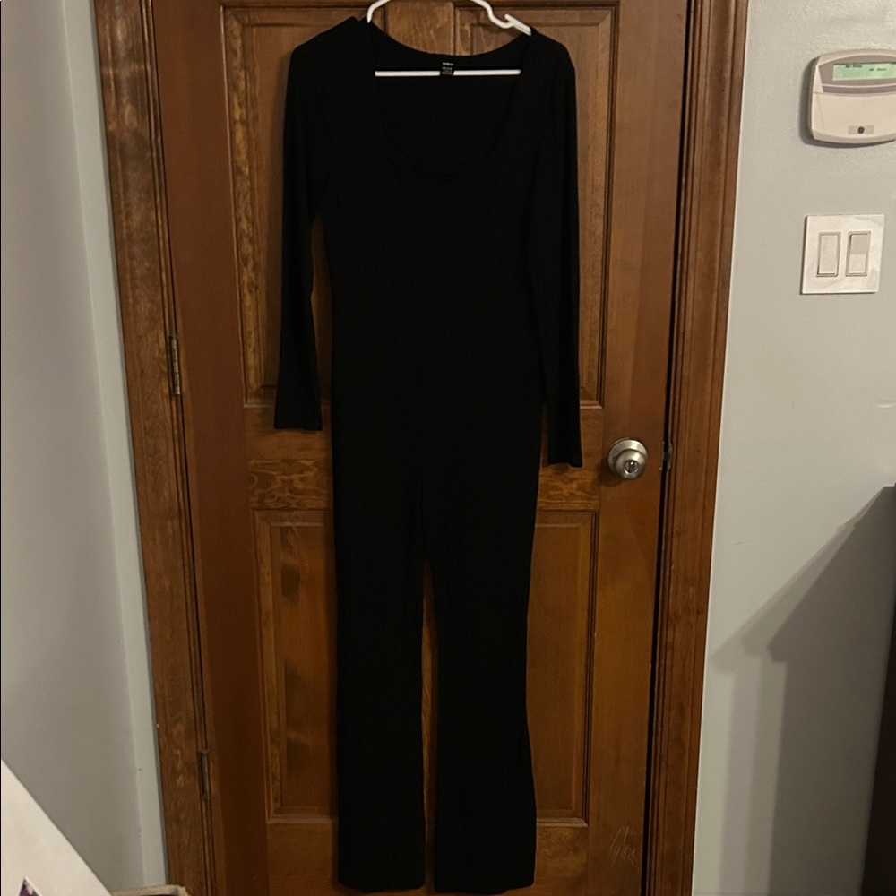 SHEIN Classic Black Long Sleeve Jumpsuit